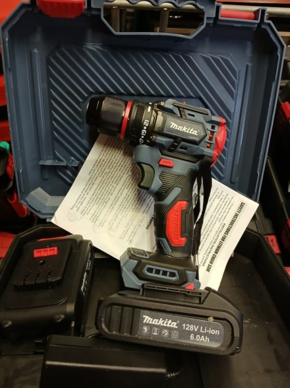 Aku busilica makita sa metalnom glavom 3