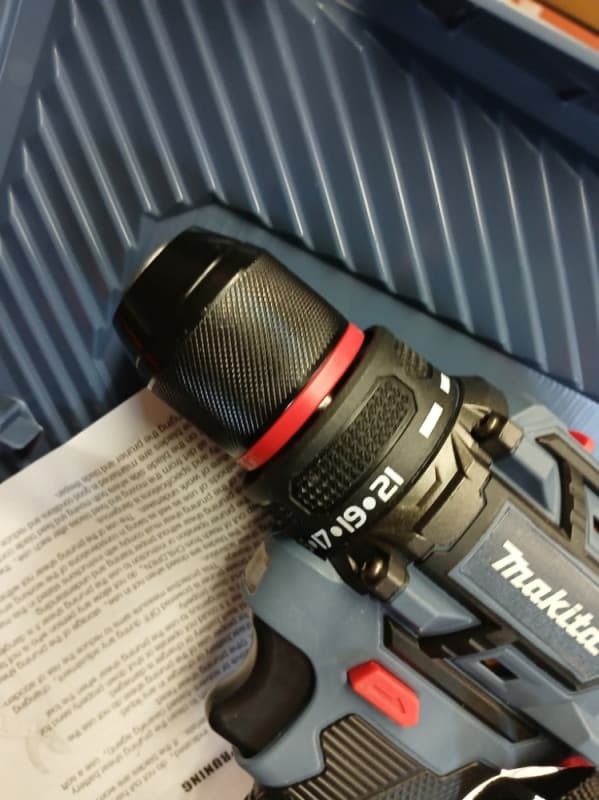 Aku busilica makita sa metalnom glavom 4