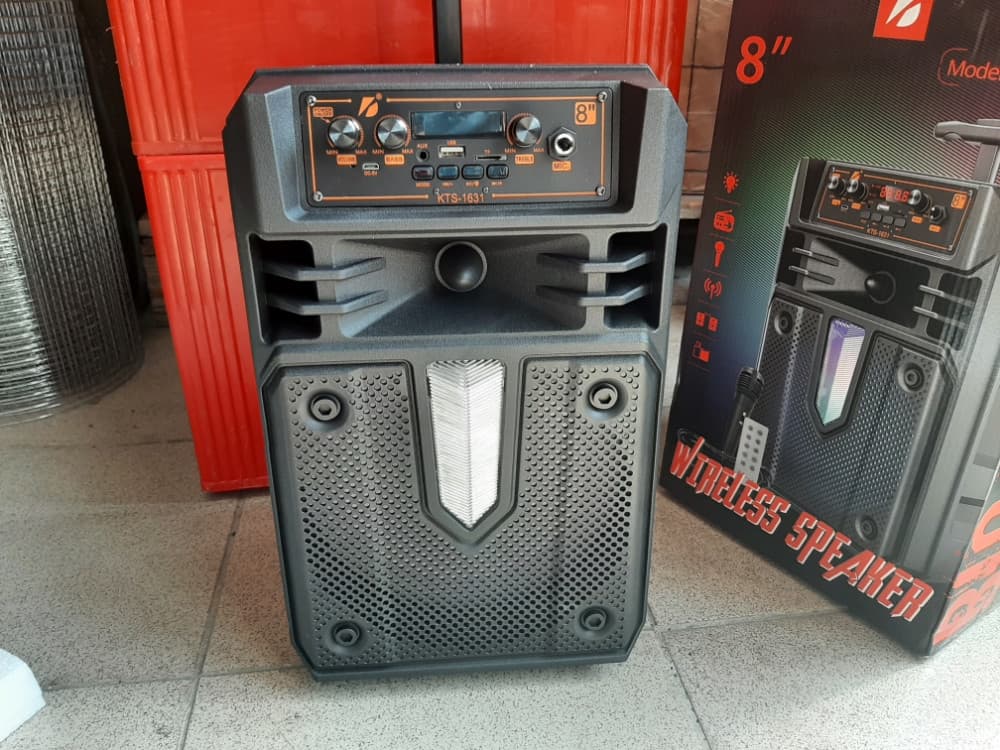 KTS-1631 Bluetooth Zvučnik sa Mikrofonom i RGB Rasvjetom