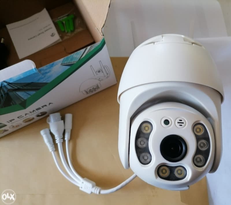 WI FI ROTIRAJUĆA PTZ SIGURNOSNA IP KAMERA 2