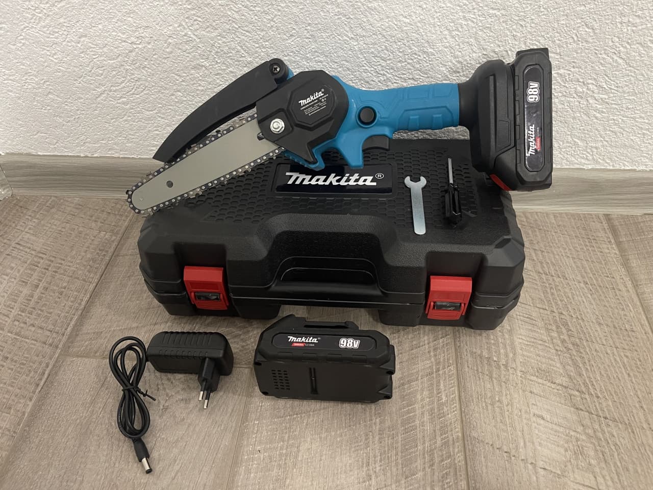 MAKITA SET 2U1 MAKAZE I PILA 5