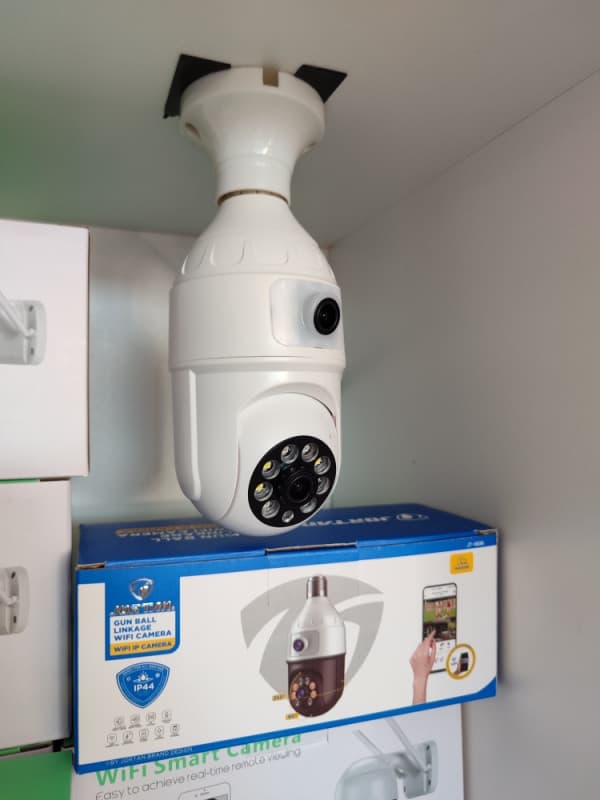 KAMERA SIJALICA sa 2 kamere  2